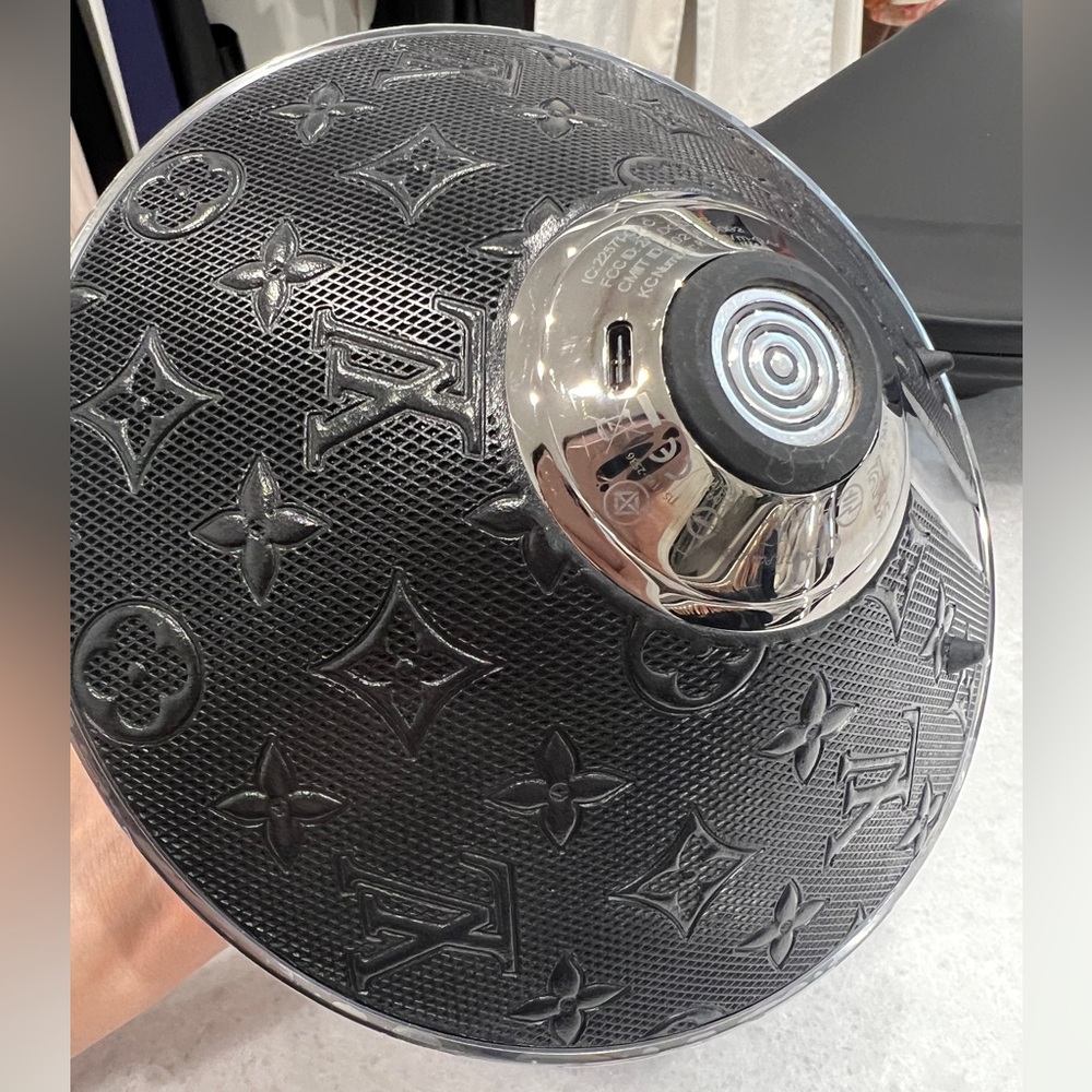Louis Vuitton light up speaker - Picture 5 of 7